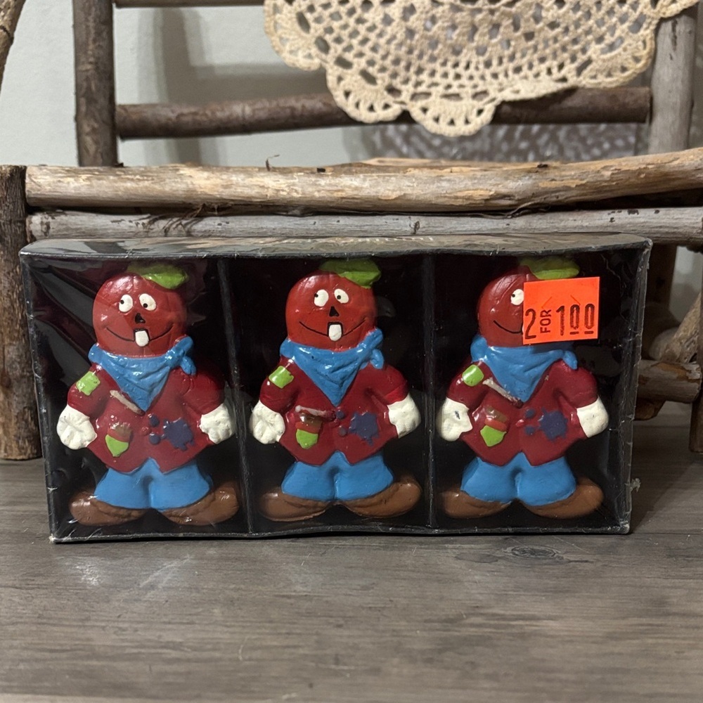 VINTAGE NEW OLD STOCK luminessence jack o lantern scarecrow floating candles
